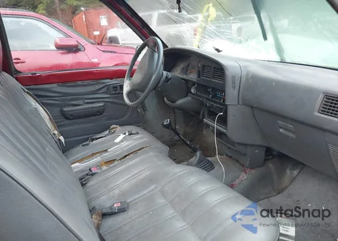 1993 Toyota Pickup 1/2 Ton Short Whlbase Stb from USA, damaged, VIN 4TARN81A3PZ148689